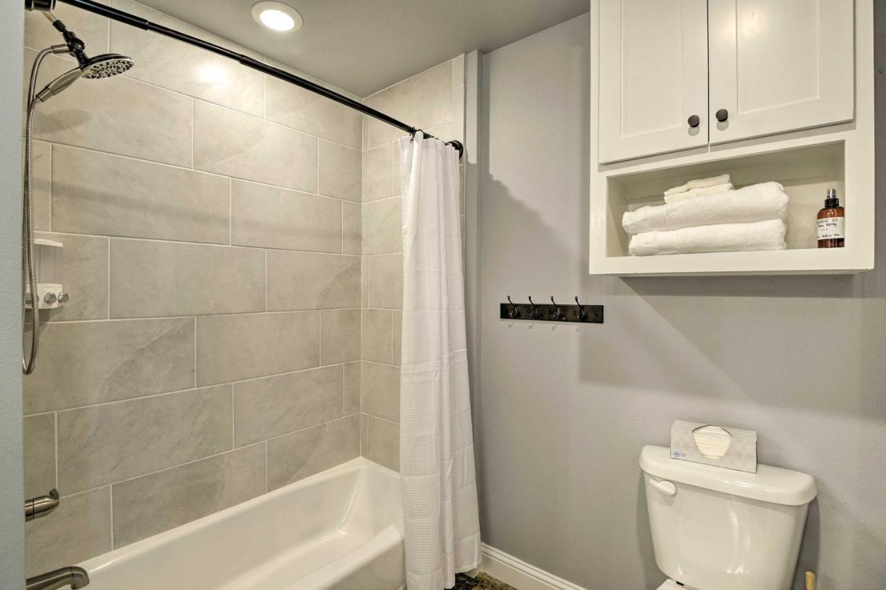 Granbury Home With Hot Tub And Furnished Patio! Kültér fotó