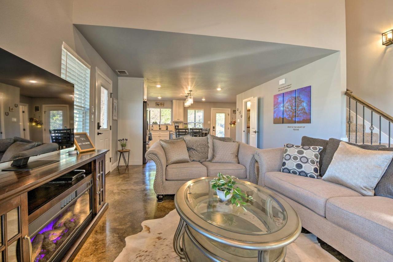 Granbury Home With Hot Tub And Furnished Patio! Kültér fotó