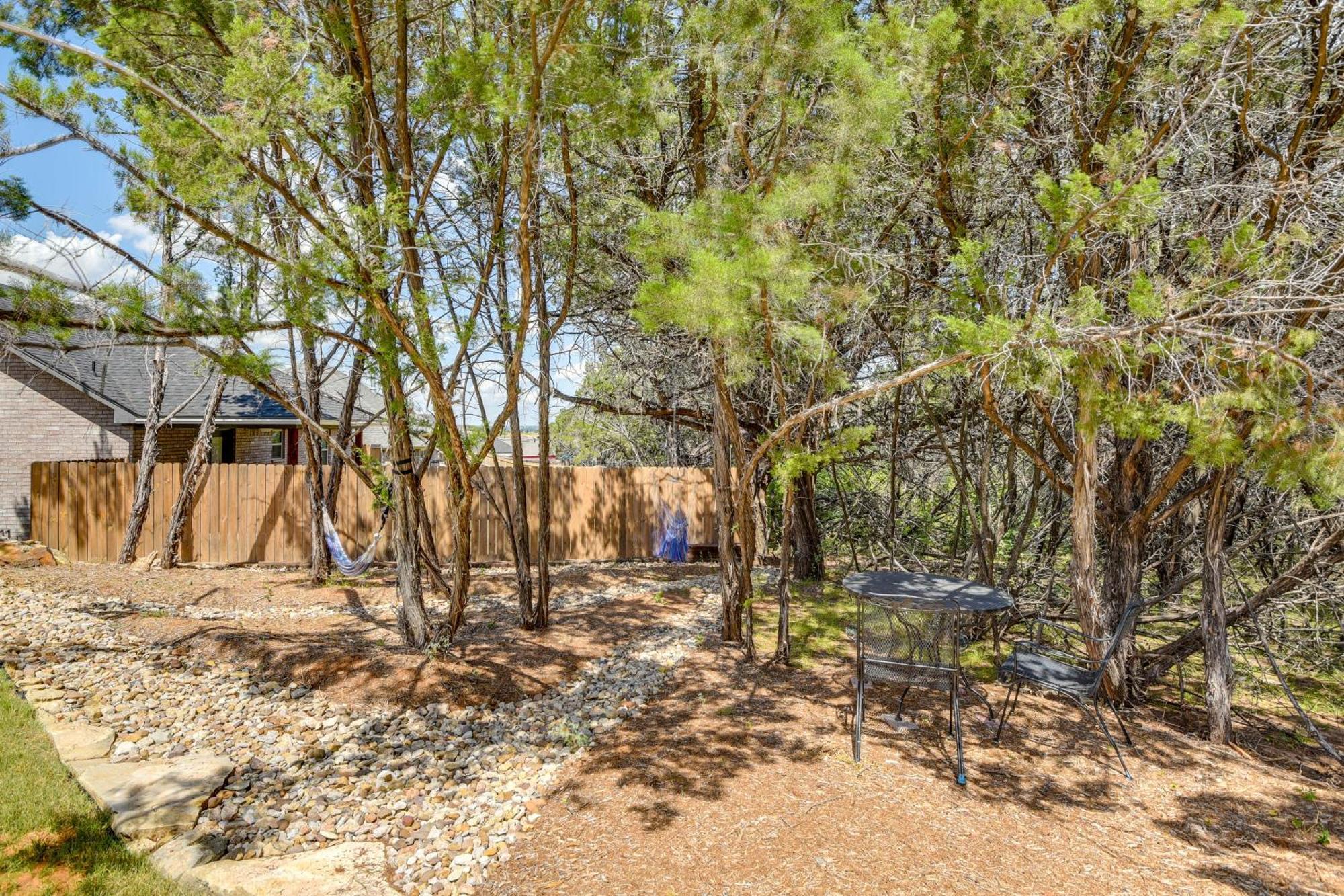 Granbury Home With Hot Tub And Furnished Patio! Kültér fotó